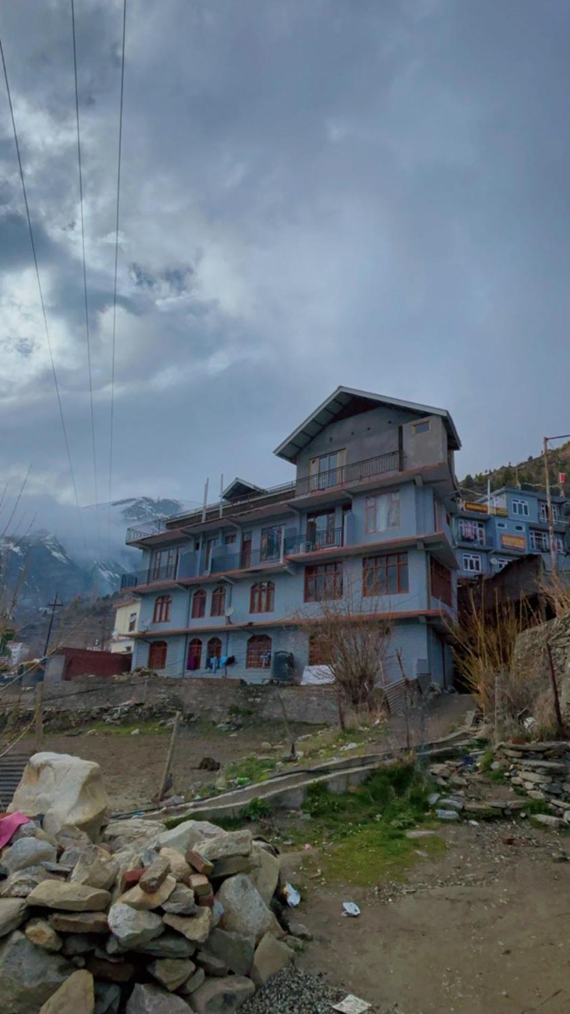 Lha Pomo Apartamento Kyelang Exterior foto