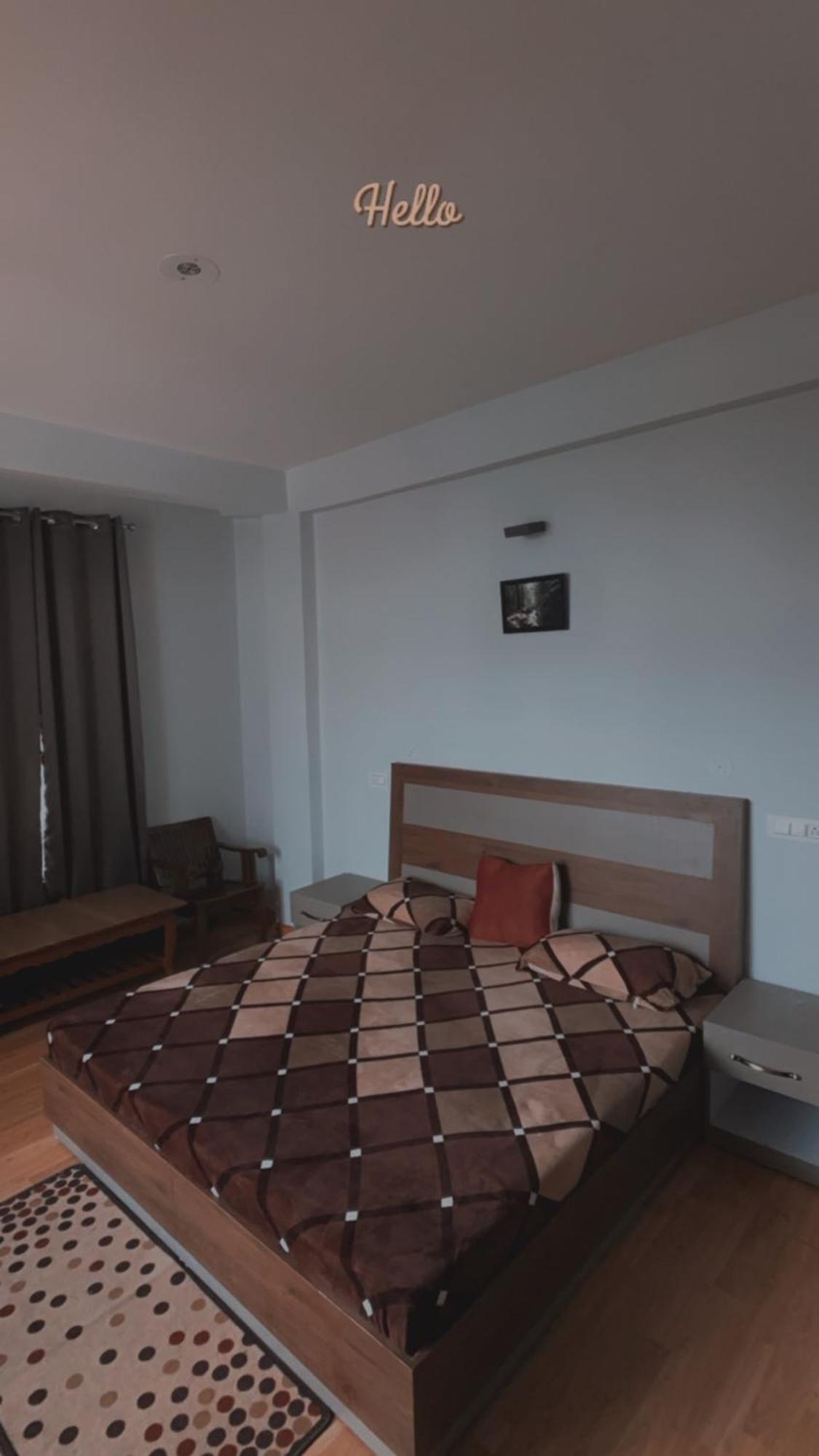 Lha Pomo Apartamento Kyelang Exterior foto