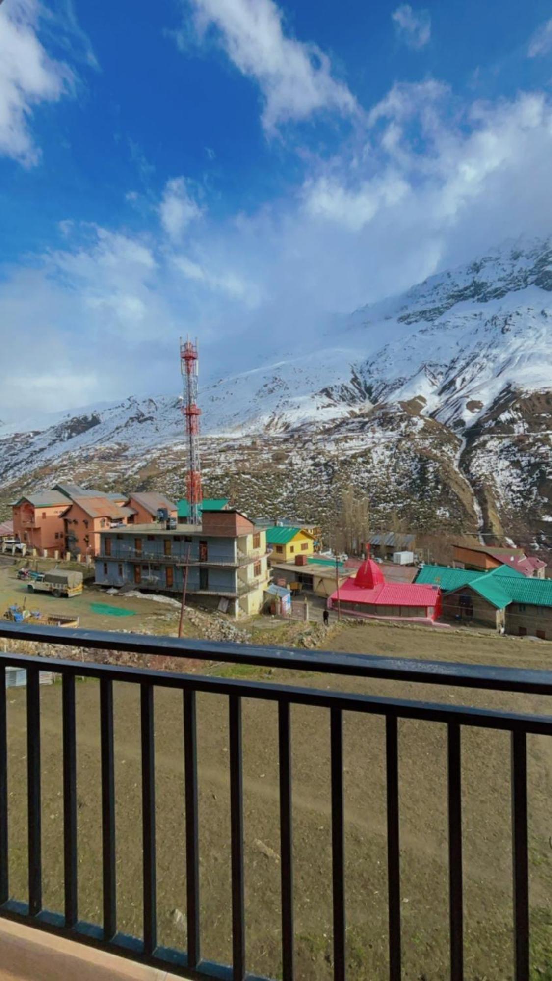 Lha Pomo Apartamento Kyelang Exterior foto