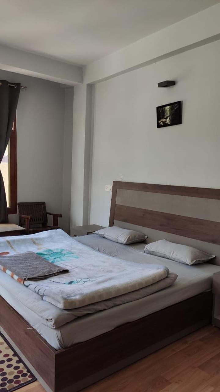 Lha Pomo Apartamento Kyelang Exterior foto